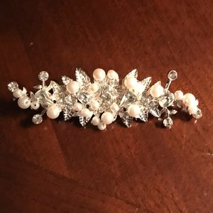 Gorgeous Hair Clip. NWOT. Never worn.